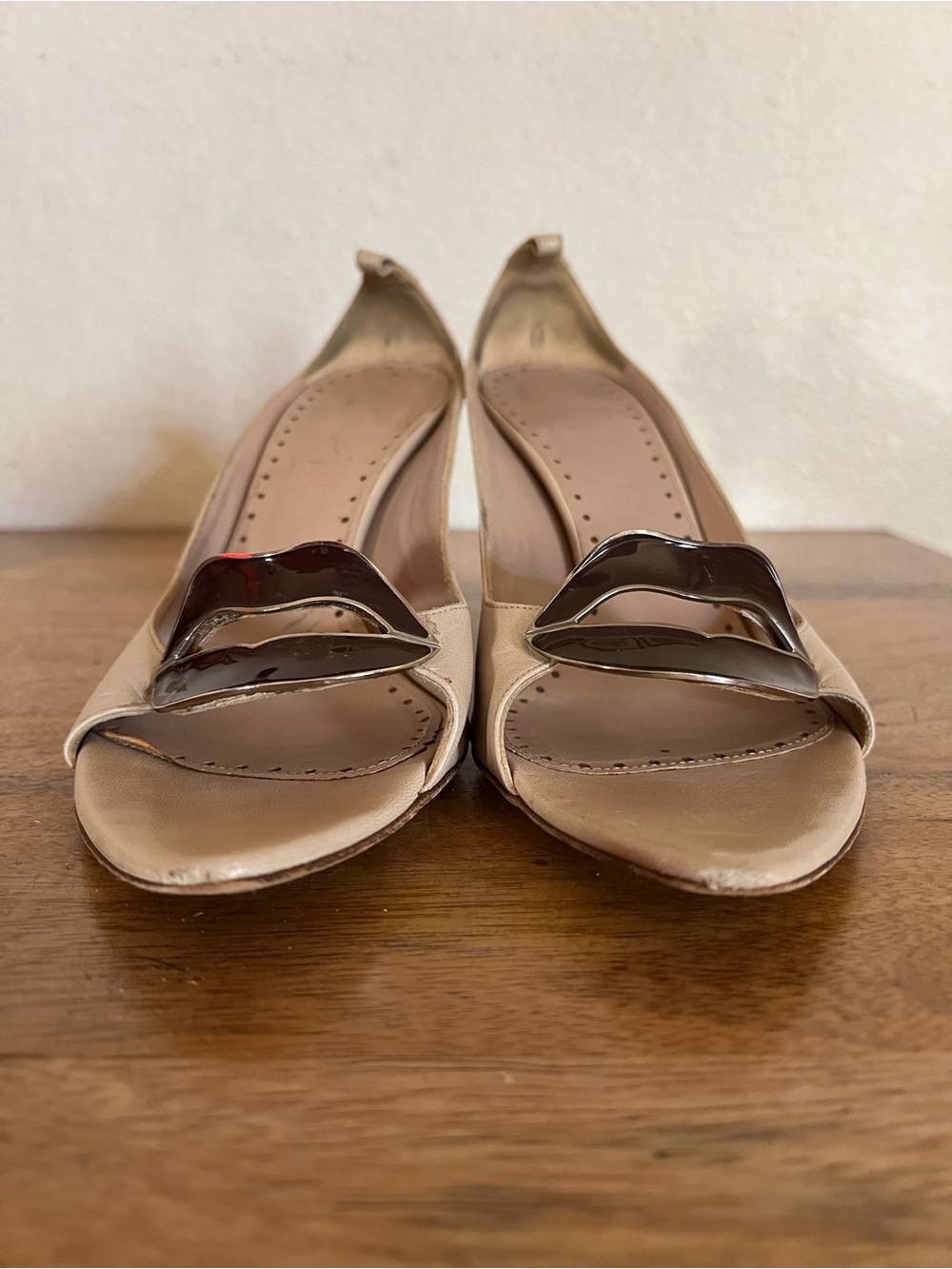 Rare Tom Ford for Saint Laurent Beige and Brown Dali Lips Mules Heels Size 37.5 - Picture 4 of 10